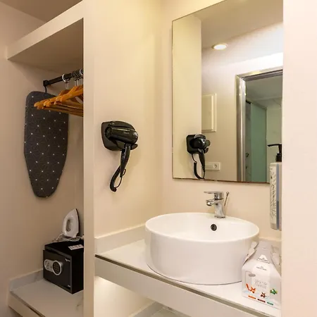 Roseland Hotel 3*