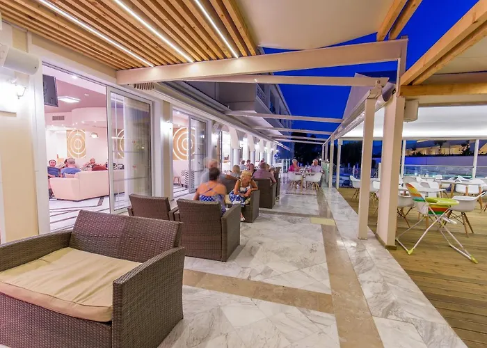 Roseland Hotell